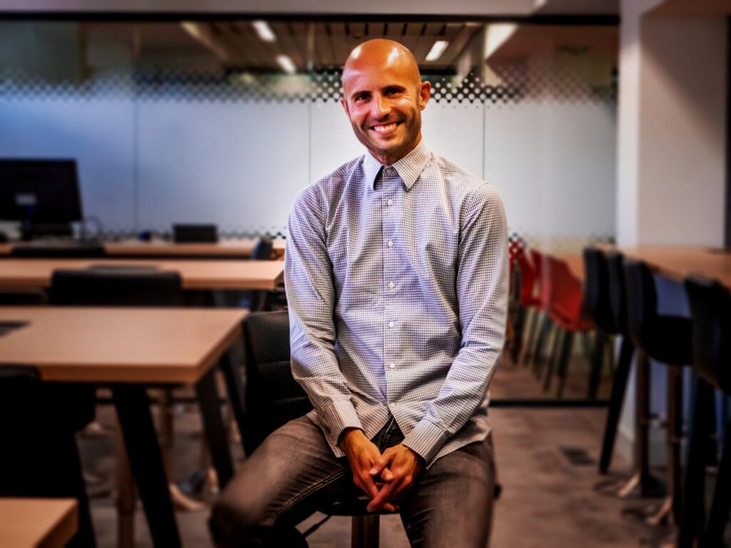 Mioti Business School Victor de la Fuente